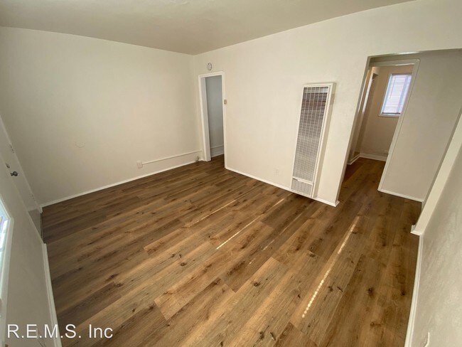 Building Photo - 4241-475 Redondo Beach Blvd