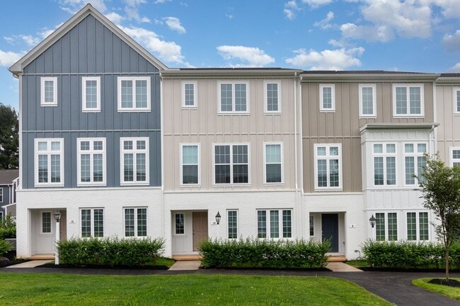 Building Photo - 10 Seover Wy