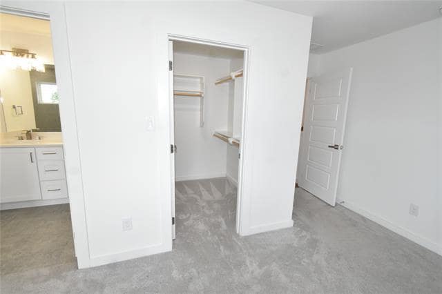 Building Photo - 9532 Thorncrown Ln