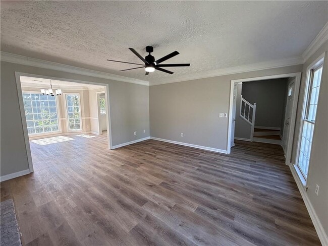 Building Photo - 979 Sugar Crossing Ln