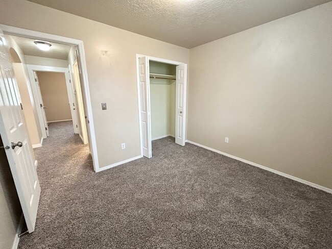 Building Photo - 4 Bedroom Nampa Home In Great Location!