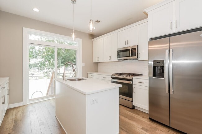 Building Photo - 1433 S Fallon St