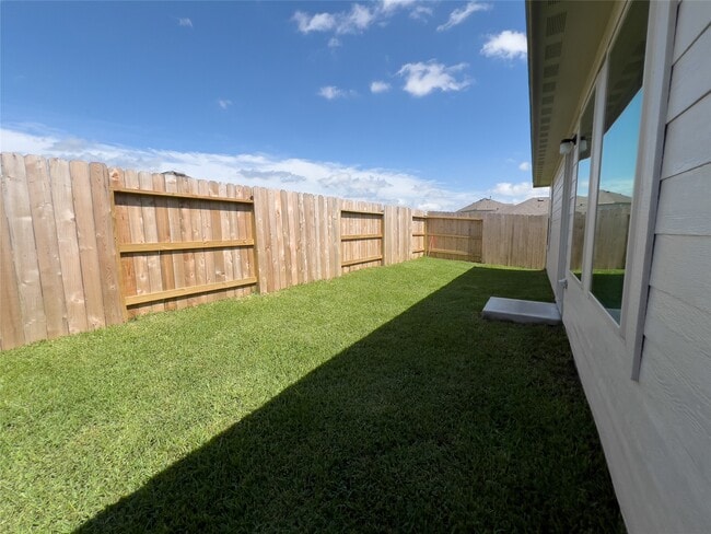 Building Photo - 18547 Cepagatti Dr