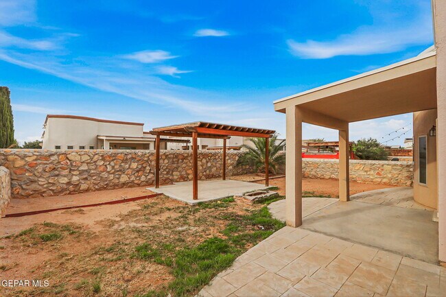 Building Photo - 14949 Jerry Armstrong Ct