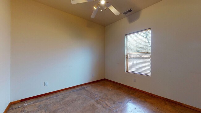 Building Photo - BEAUTIFULL 3 Bedroom  2 Bath IN THE FOOTHILLS
