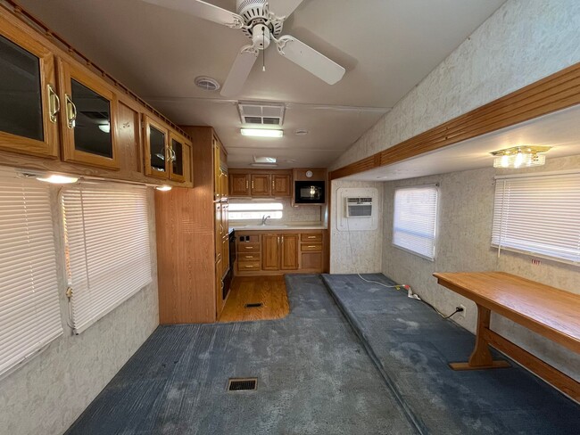 Building Photo - One Bedroom Trailer in Deer Valley - All u...