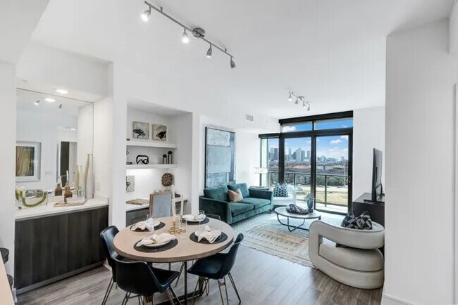 Building Photo - Luxury High-Rise Living with Up to 4 Weeks...
