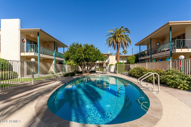 Building Photo - 3655 N 5th Ave