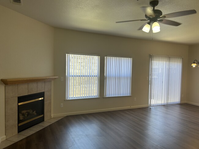 Building Photo - 2901 Snyder Ave