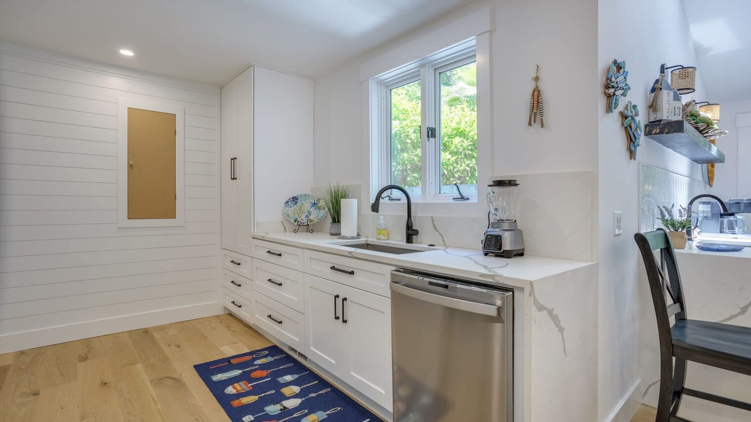 Building Photo - 13 Dewberry Ln