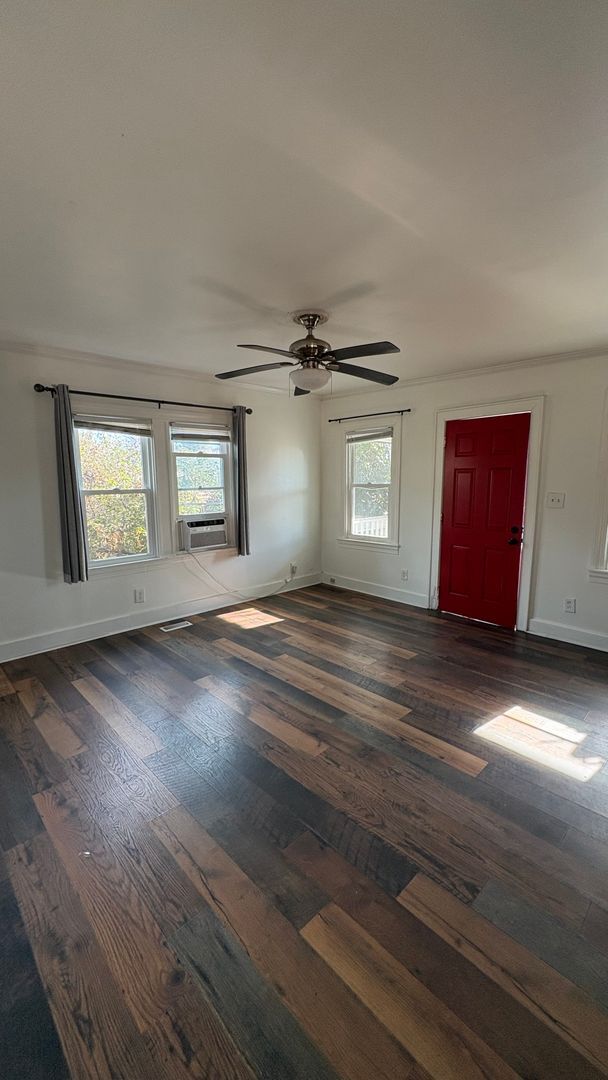 Building Photo - 504 A St