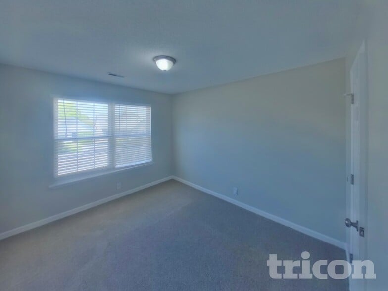 Building Photo - 2743 Windwalker Ct