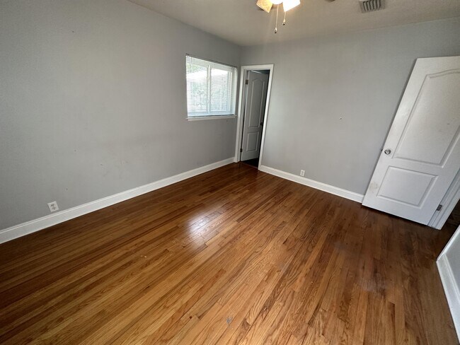 Building Photo - 119 Judith Dr