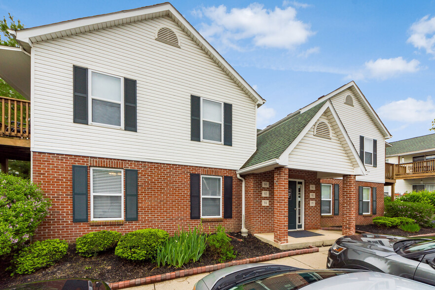 Building Photo - Waters Edge Apartments