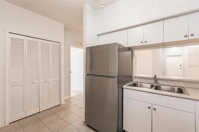 Building Photo - 8408 Bernwood Cove Loop