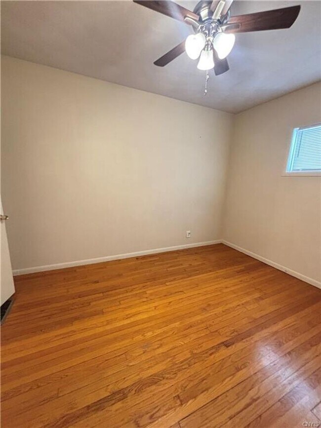 Building Photo - 221 Turin St