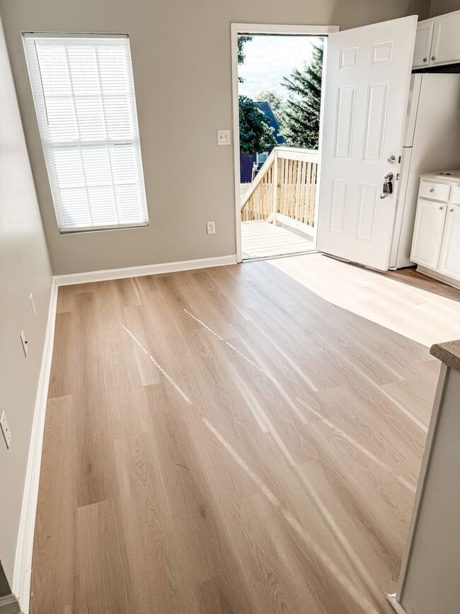 Building Photo - Charming 3 bedroom, 2 bath Home in North Knoxville!