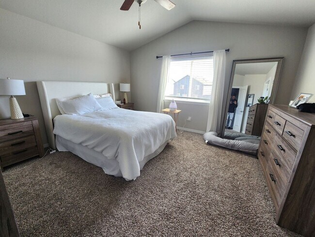 Building Photo - Beautiful 4-Bedroom Home in Lorson Ranch –...