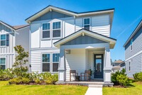 Building Photo - Waterfront Living in Wildlight! 4 bed - 3 bath