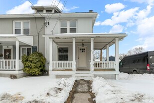 Building Photo - 640 Market St