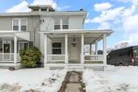 Building Photo - 640 Market St