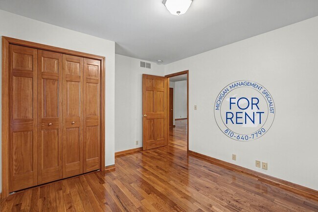 Building Photo - 3175 Rotterdam Dr