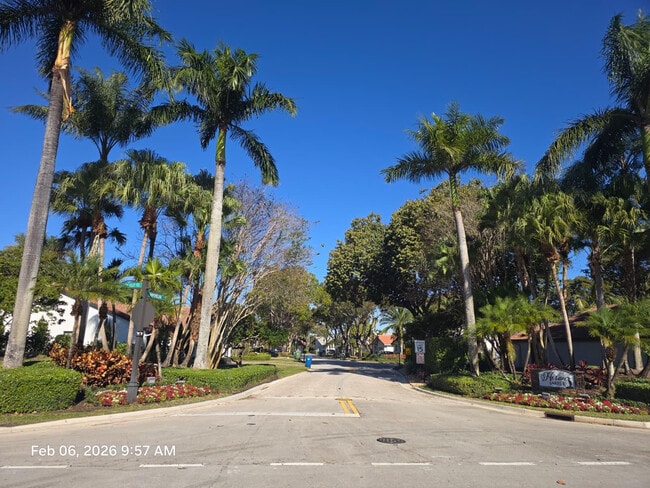 Building Photo - 2177 Montpeliar