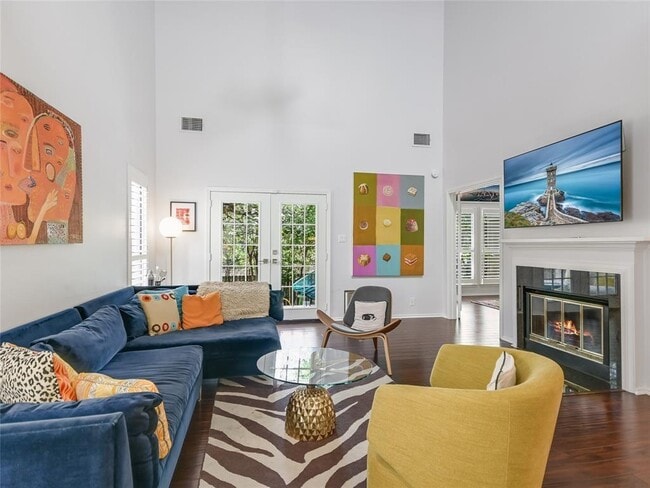 Building Photo - 4117 Bayberry Dr