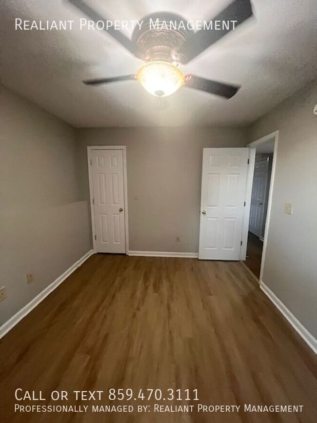 Building Photo - 400 Platt Dr