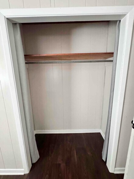 Building Photo - 3090 Brandon Rd