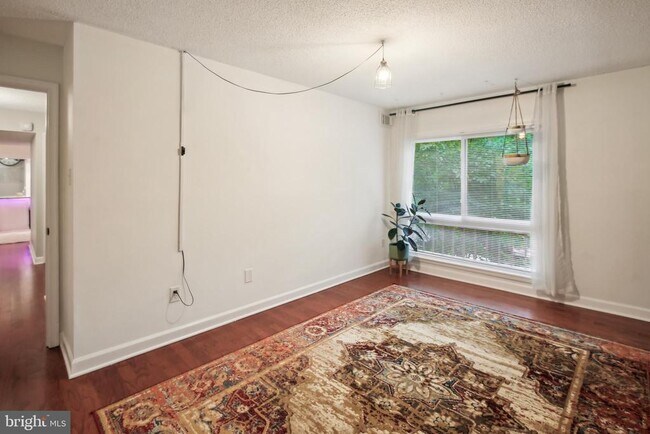 Building Photo - 3803 Laramie Pl