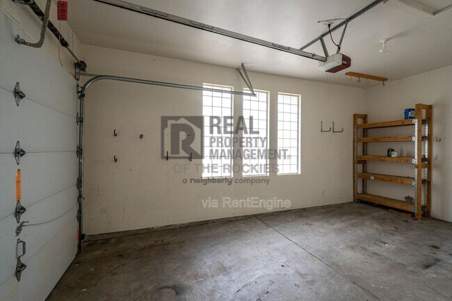 Building Photo - 5436 Hunter Dr