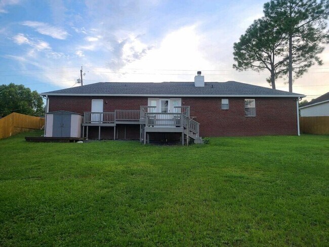 Building Photo - 176 Villacrest Dr