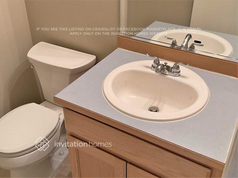 Building Photo - 14903 24th Ave E