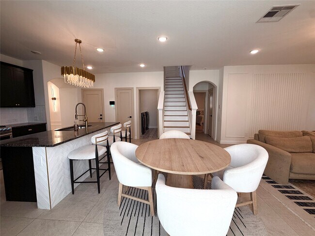 Building Photo - 20338 Fossil Valley Ln