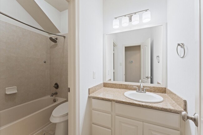 Building Photo - 361 W Tupelo Green Cir