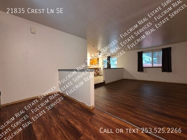 Building Photo - 21835 Crest Ln SE