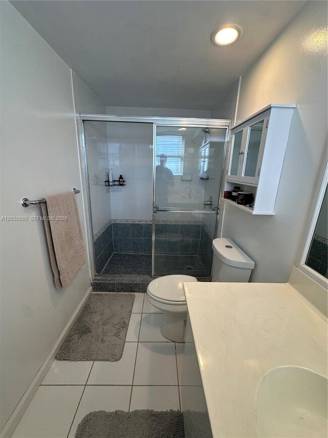 Building Photo - 3001 S Ocean Dr