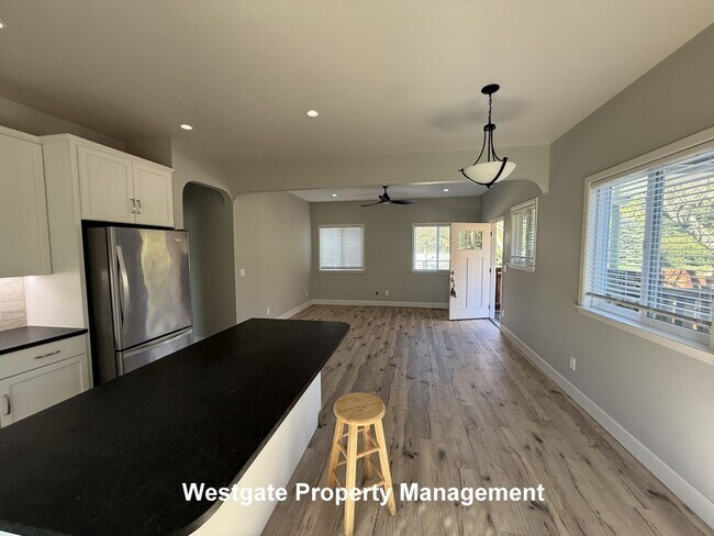 Building Photo - 2249 Bodega Ave