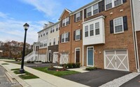 Building Photo - 136 Waypoint Dr