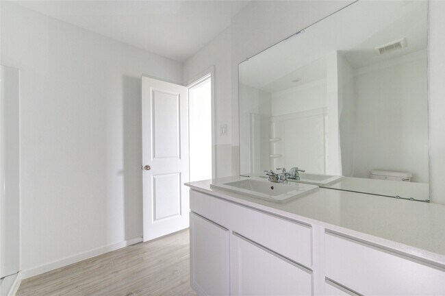 Building Photo - 26811 Prairie Smoke Ln