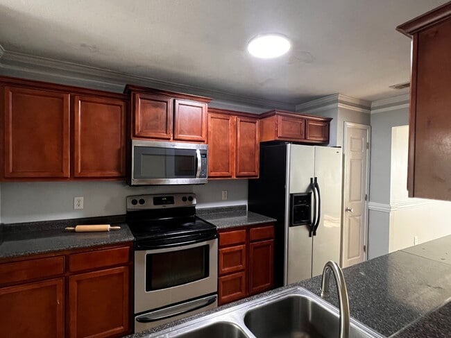 Building Photo - 92 Jackson Ave NE