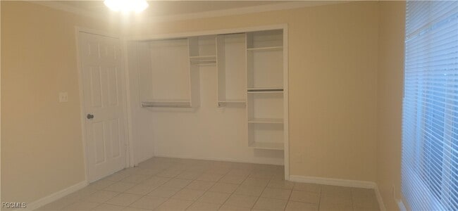 Building Photo - 526 102nd Ave N