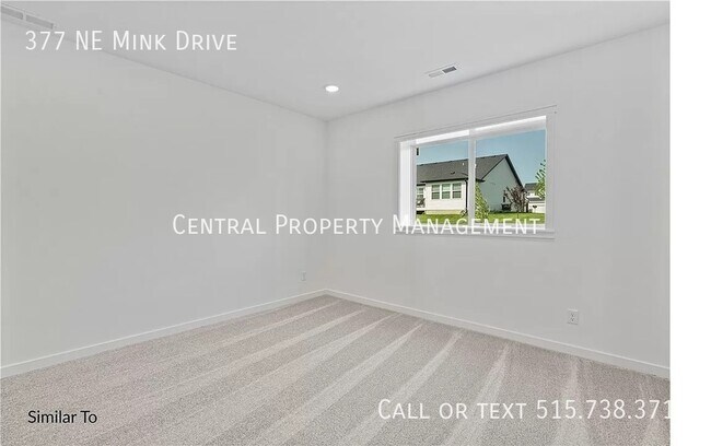 Building Photo - 377 NE Mink Dr