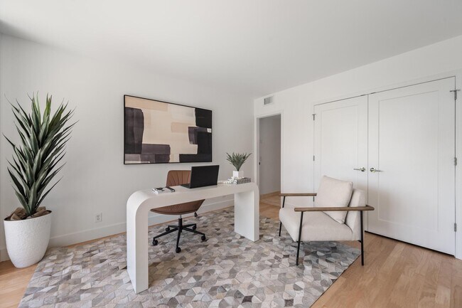 Building Photo - 1401 S Ocean Blvd