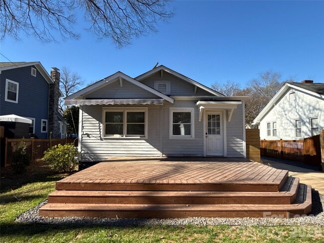 Building Photo - 1624 Club Rd