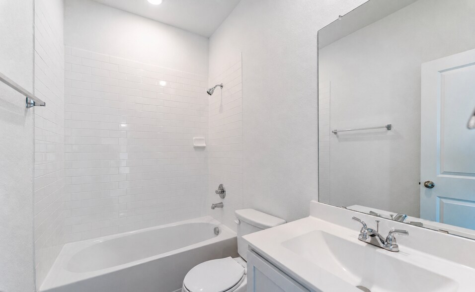 Building Photo - 11130 Hollinger Cir