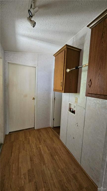 Building Photo - 2408 Meadowlark St