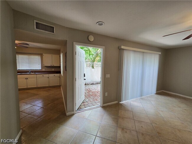 Building Photo - 7752 Tamara Lee Ct