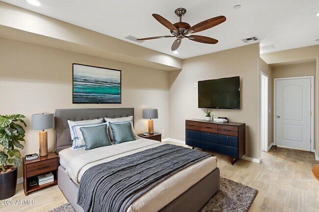 Building Photo - 6206 W Buckhorn Trail